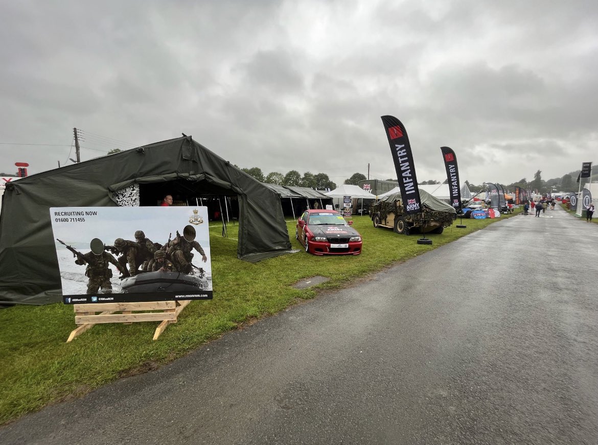 The R Mon RE (M) tweet media