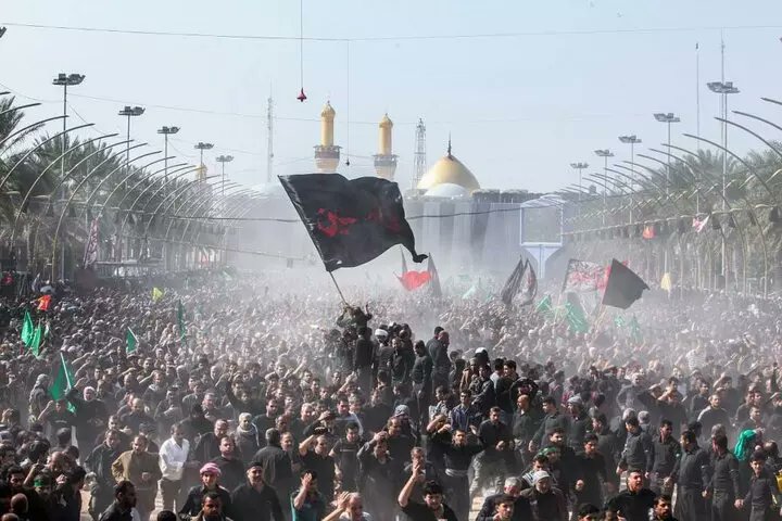 DelightReza's tweet photo. 1400 years ago Imam Hussain (as) was alone in karbala But, Now millions say 'Labbaik Ya Hussain (as)'
#یا_اباعبداللہ_الحسینؑ

#اذان_علی_اکبر
'Subh e Qayamat'
'Salaam Ya Hussain'

#يوم_عاشور
'Ashur e Hussaini' 
'Salaam Ya Hussain'

#شام_غریباں
'Night of Sorrow'
'Salaam Ya Hussain' https://t.co/8kFT3xV7ot