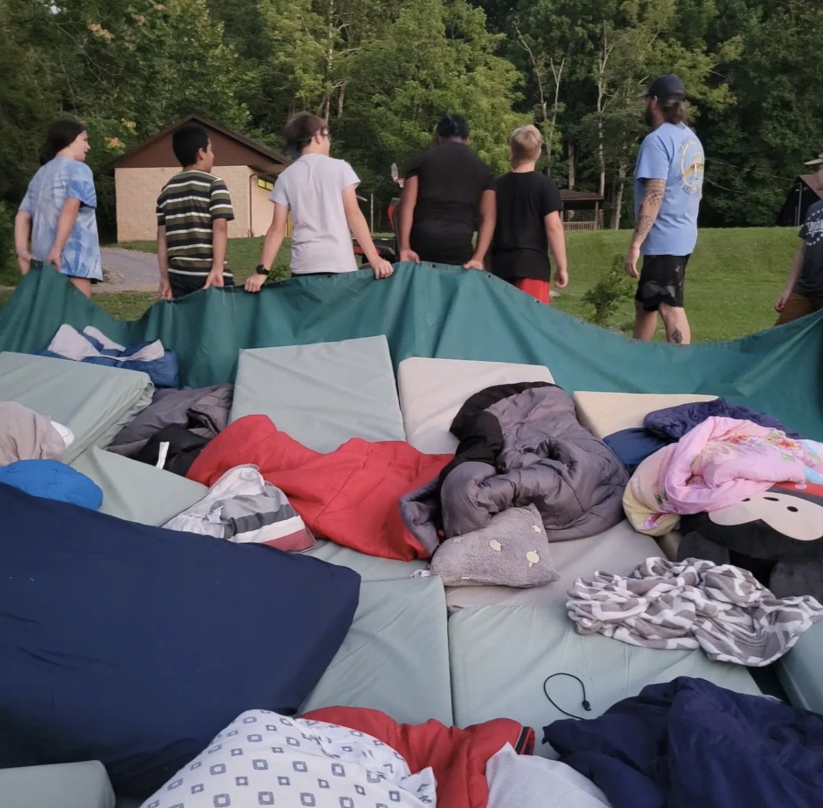 MikeBurkeMusic's tweet photo. Looking forward to another amazing week at @midatlanticburncamp where we sing songs after every meal, get out-hiked by middle schoolers, and I get to supervise moving tarps for camp outs. See you all this week!! https://t.co/DFp6YDtfLp