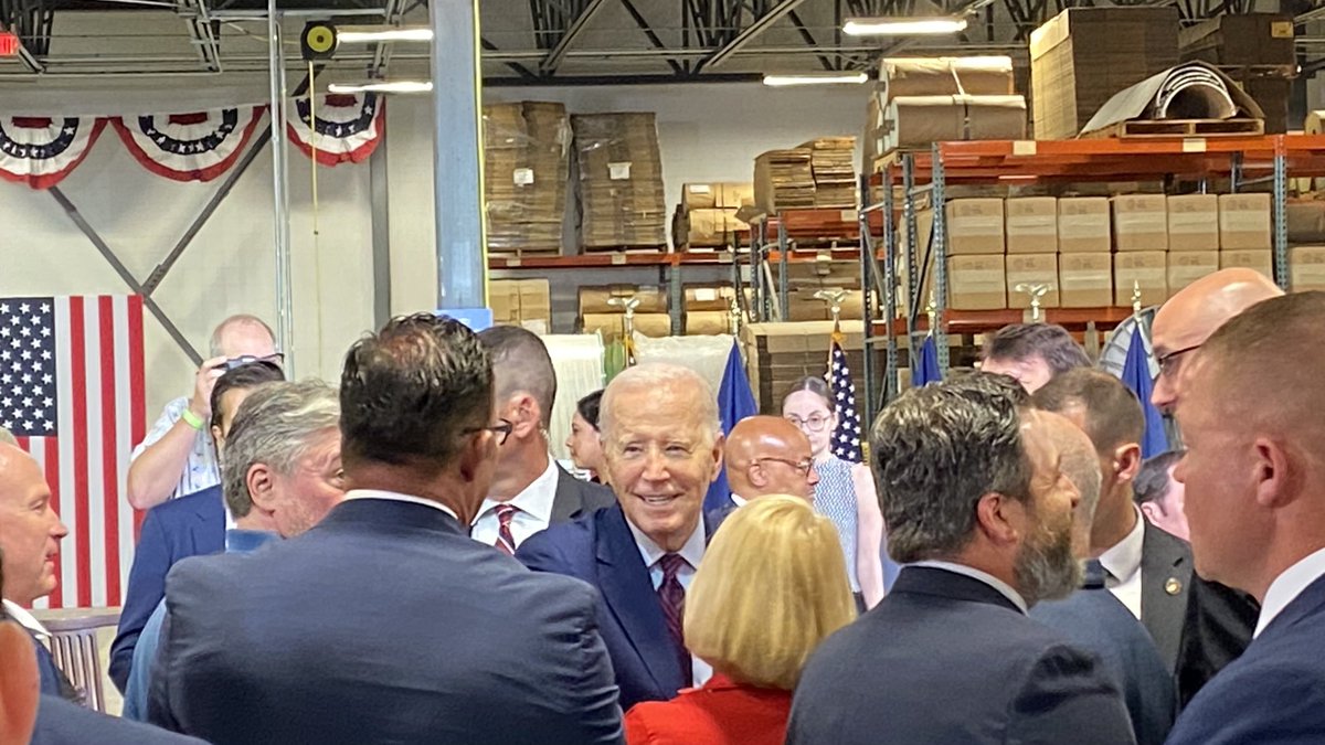smcover's tweet photo. Biden shakes hands with supporters after signing the exec order in Auburn. https://t.co/Hudx5KJEun