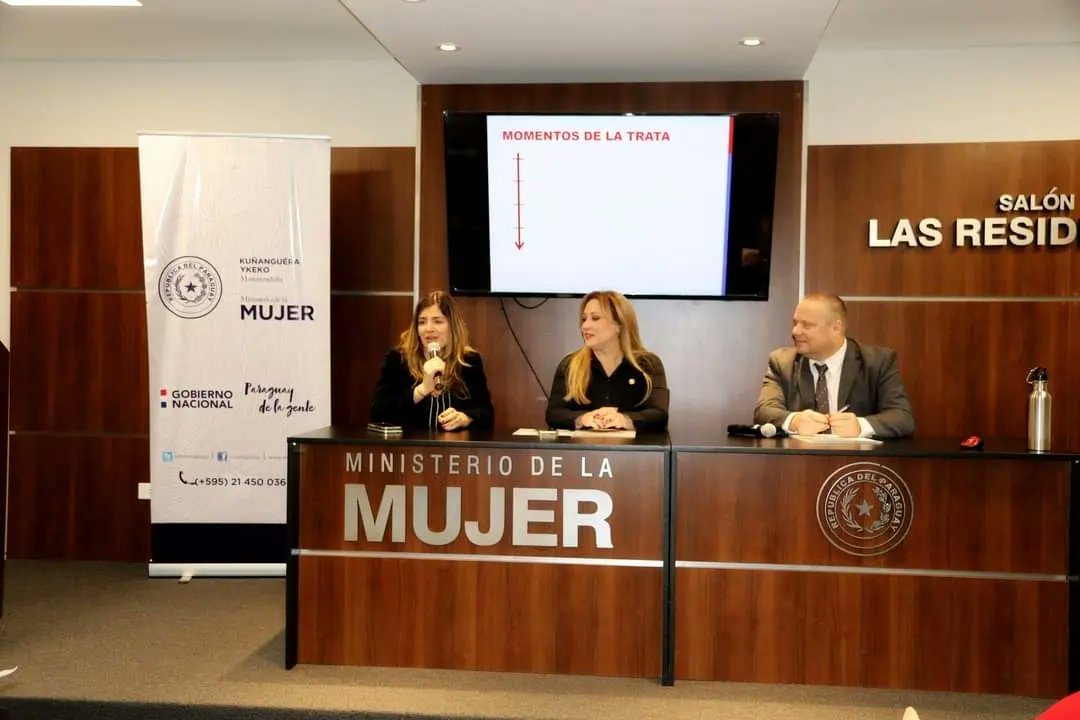 𝗙𝗼𝗿𝘁𝗮𝗹𝗲𝗰𝗶𝗺𝗶𝗲𝗻𝘁𝗼 𝗲𝗻 𝗲𝗹 𝗮𝗯𝗼𝗿𝗱𝗮𝗷𝗲 𝗶𝗻𝘁𝗲𝗴𝗿𝗮𝗹 𝗱𝗲 𝗹𝗮 𝗧𝗿𝗮𝘁𝗮 𝗱𝗲 𝗣𝗲𝗿𝘀𝗼𝗻𝗮𝘀 𝗮𝗹 𝗳𝘂𝗻𝗰𝗶𝗼𝗻𝗮𝗿𝗶𝗮𝗱𝗼 𝗱𝗲𝗹 𝗠𝗶𝗻𝗠𝘂𝗷𝗲𝗿

➡️ Seguí la noticia completa aquí ⬇️
mujer.gov.py/index.php/noti…