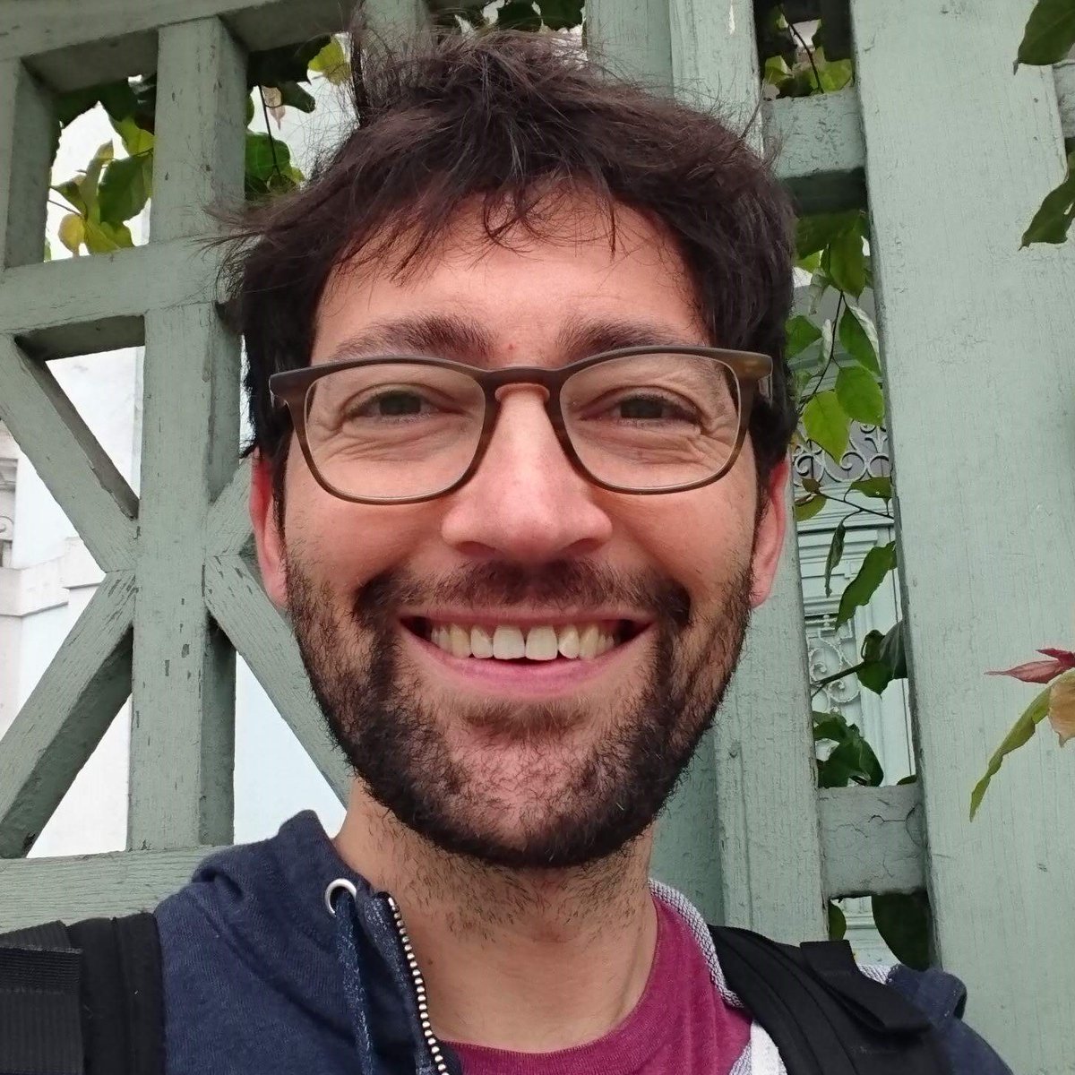 Immunology Podcast (@immunopodcast) on Twitter photo Next week, we're talking to Dr. <a href="/DanielStreicker/">Daniel Streicker</a> from <a href="/UofGlasgow/">University of Glasgow</a>!
His lab (<a href="/BatsGoViral/">Bats 'N' Viral Bytes</a>) investigates pathogen transmission between species.
🦇 Check out their recent work on #rabies in vampire bats: bit.ly/4707zNQ Next week, we're talking to Dr. <a href="/DanielStreicker/">Daniel Streicker</a> from <a href="/UofGlasgow/">University of Glasgow</a>!
His lab (<a href="/BatsGoViral/">Bats 'N' Viral Bytes</a>) investigates pathogen transmission between species.
🦇 Check out their recent work on #rabies in vampire bats: bit.ly/4707zNQ