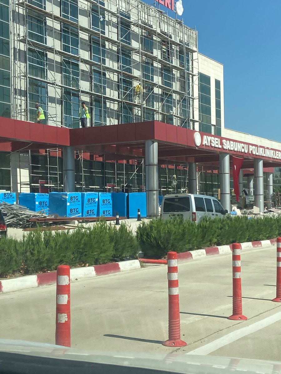 <a href="/CNNTURKProgram/">CNN TÜRK Program</a> <a href="/Fullyaozturk/">Fulya Öztürk</a> Hatay Mustafa Kemal Tıp öğrencileri olarak sesimizi duyurur musunuz