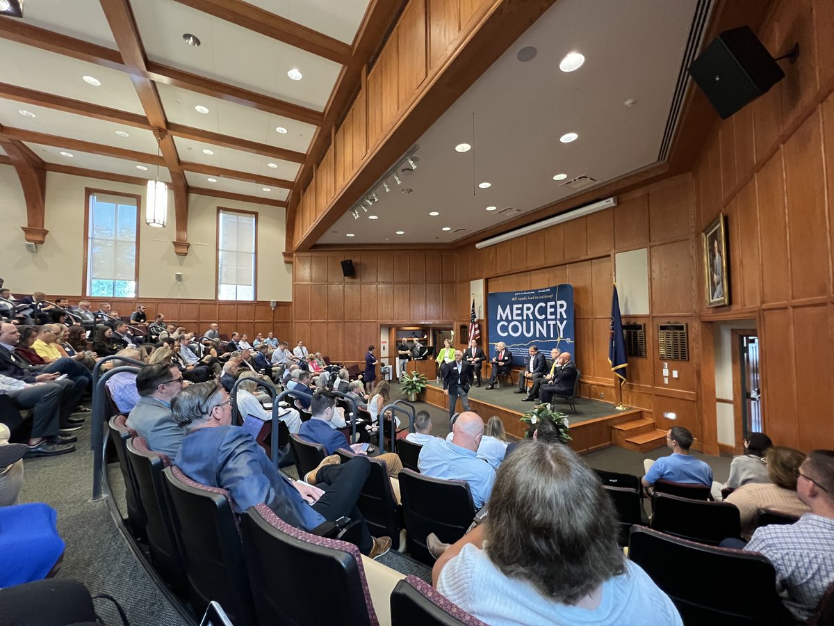 It was great to see a full audience at today's Economic Summit hosted by Penn-Northwest Development Corporation. Read more about it in our upcoming Monday Insider. Subscribe today! greenvillechamber-pa.com/newsletter-sig…