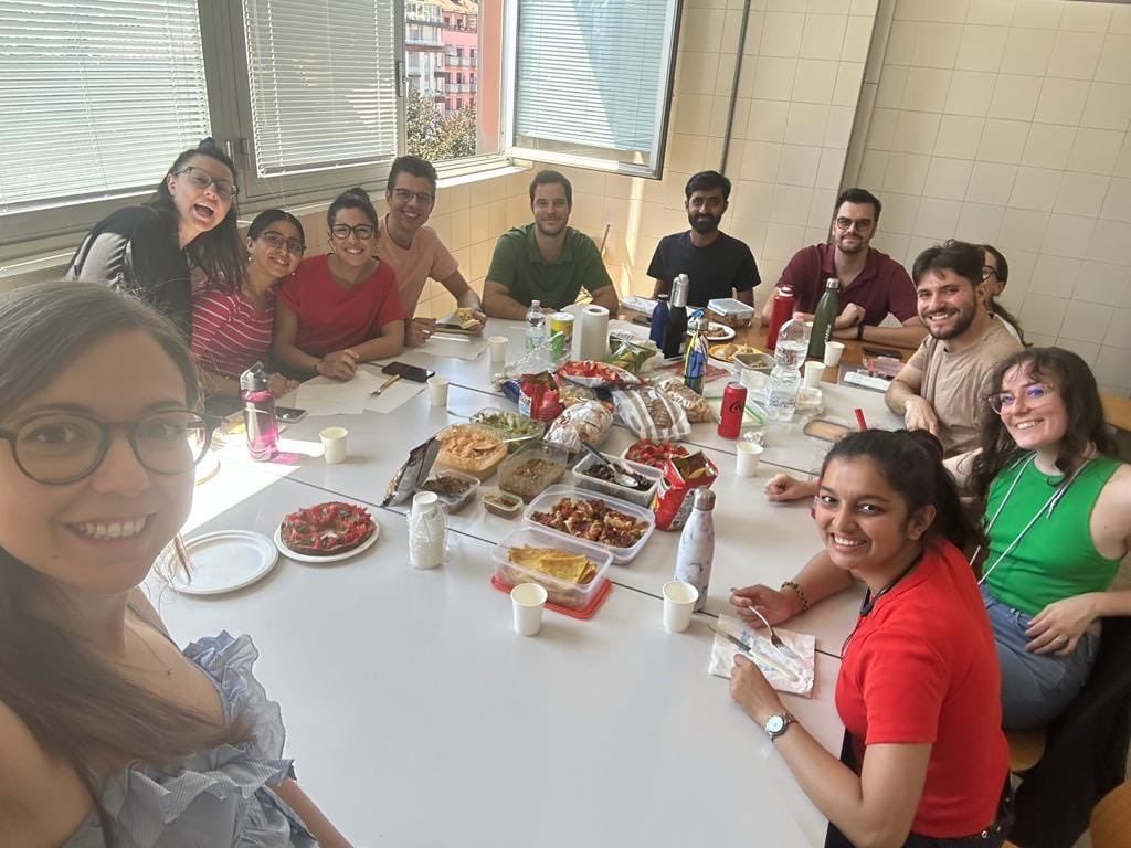 BucciRaff's tweet photo. #teambuilding for Gelmi, Beccalli and Pellegrino research groups at #DISFARM @LaStatale ! Delicious international lunch thanks to our @nanoremedi ESRs #MSCA #peptidematerials https://t.co/fv9fXhrcUa