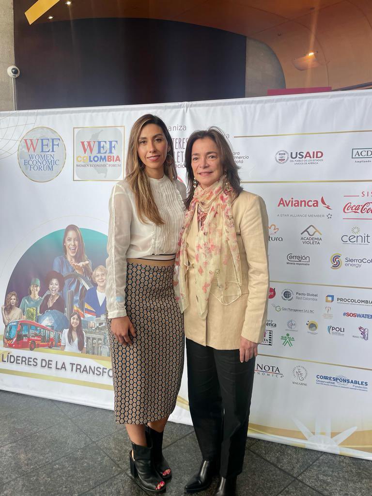 METcommunity's tweet photo. Un encuentro de lujo con la presidenta de @PROCOLOMBIACO que nos confirma su firme compromiso con los temas de #genero y #equidad en #Col https://t.co/7L6ccdIVSb