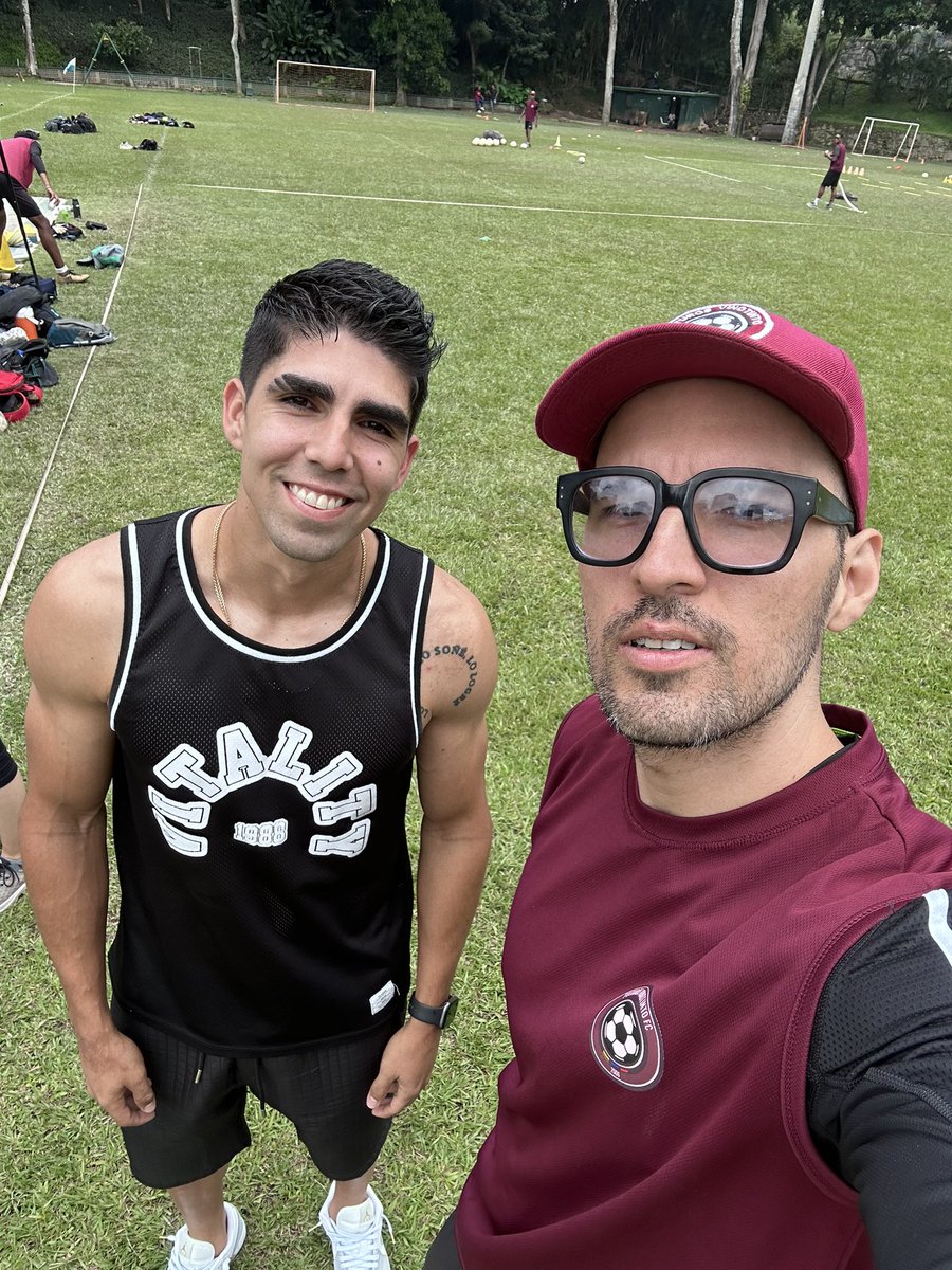 donaldobarros's tweet photo. Un ídolo. @DanielRivillo96.🫡 https://t.co/qxzKJzB5jY