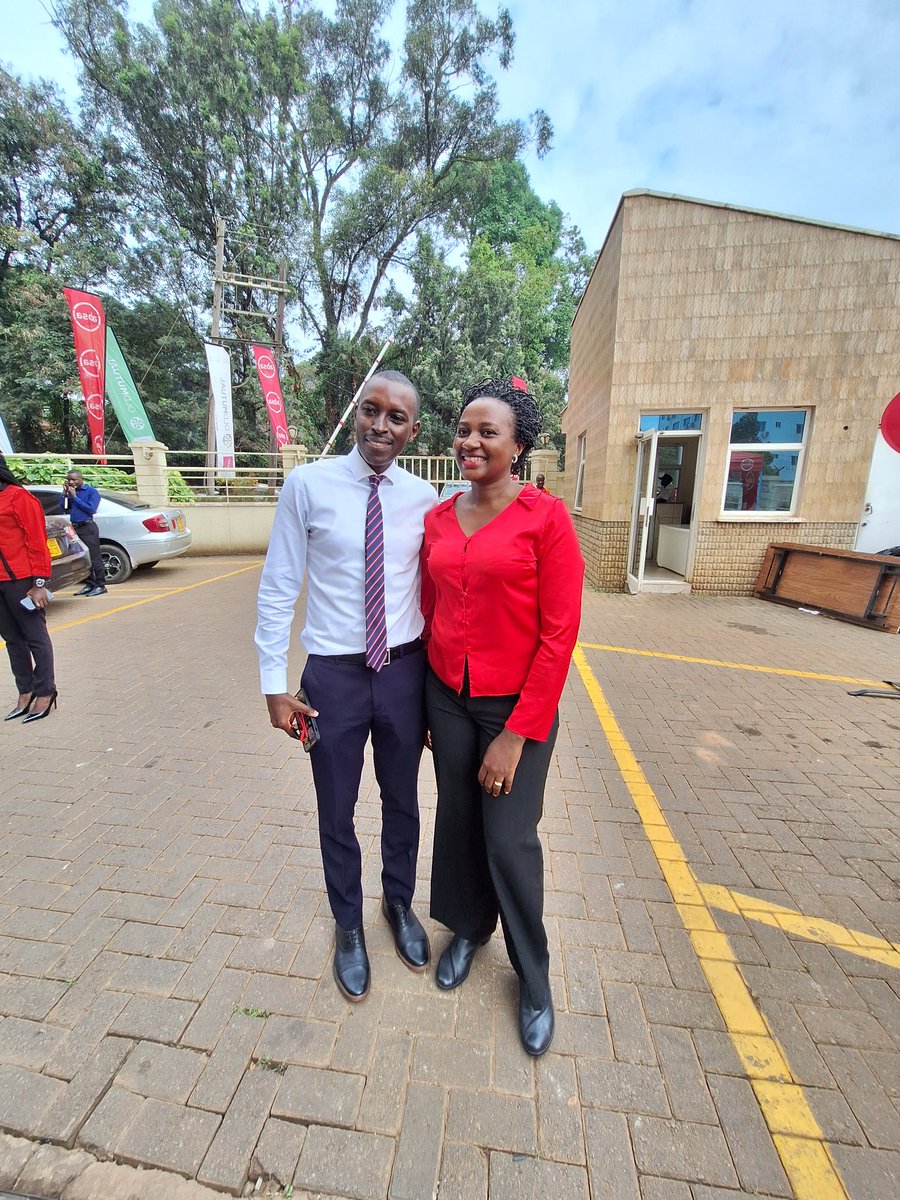PamelaTurya2nga's tweet photo. For advice on health go to your skinny doctor. "See there’s something missing from a credibility point of view when a fat doctor tells you, you ought to lose weight" - Zig Ziglar. @drkasenene😎  And to know more about the #AbsaMedicalInsurance solution talk to a pretty banker 😜 https://t.co/2he2cn9mi6