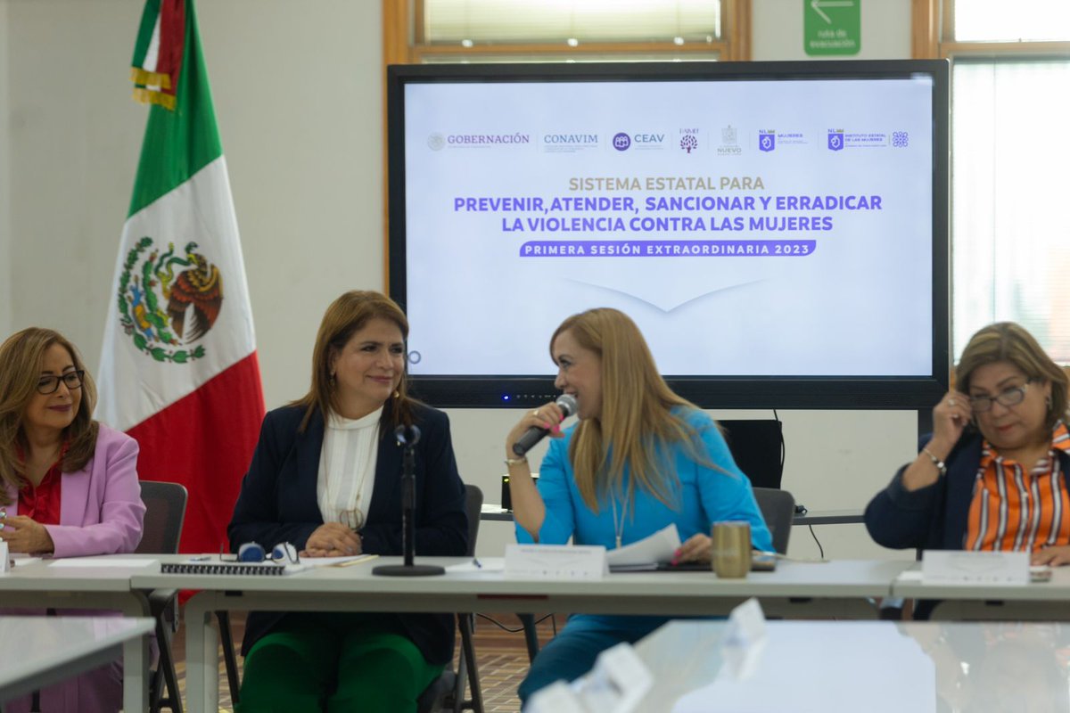 CONAVIM_MX's tweet photo. #UniendoEsfuerzos| Hoy arrancamos nuestra gira de trabajo en #NuevoLeón, en la Primera Sesión Extraordinaria 2023 del Sistema Estatal #PASEVM. "Juntas y juntos vamos a lograr desarrollar las redes de apoyo necesarias, para brindar espacios seguros a las mujeres".@FabiolaAlanis_S https://t.co/PY03dhsfiq