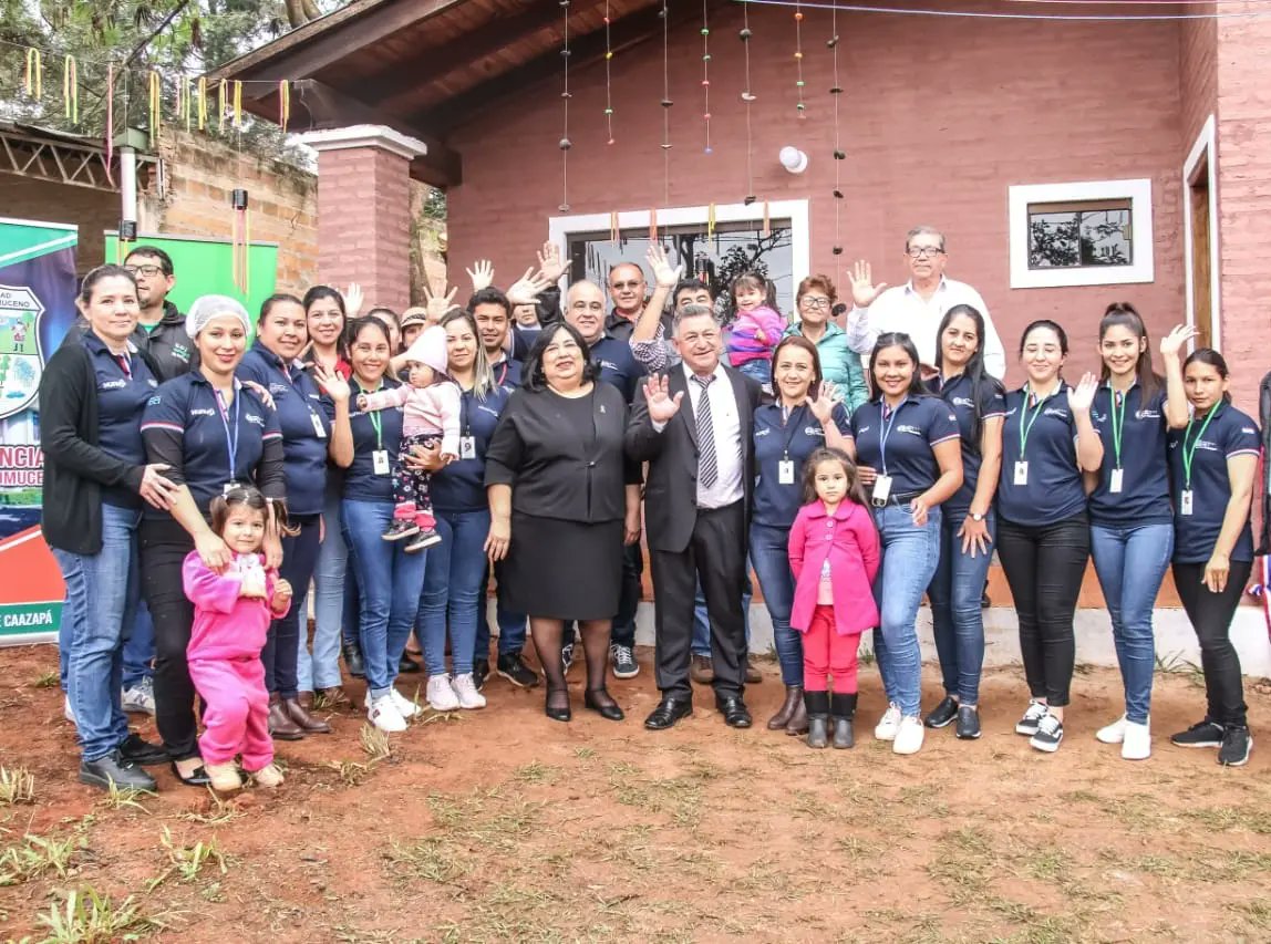 silvana_abdo's tweet photo. Los niños de San Juan Nepomuceno tienen un nuevo espacio gratuito de cuidado @kunuugovpy, como parte de la Estrategia del Gobierno para la #PrimeraInfancia.🇵🇾

Los espacios Kunu’u brindan a los niños un ambiente seguro para su desarrollo integral en los primeros años de vida.❤️ https://t.co/qz2wD9nku3