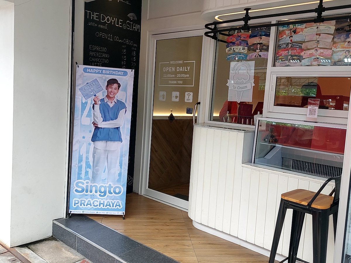 riko_295's tweet photo. HappySingtoDay～🥳✨
#Happy29thBDSingto
#SingtoHBDinCafe
#SingtoBD2023inCafe
#SingtoPrachaya https://t.co/QbJeJ3mhC3