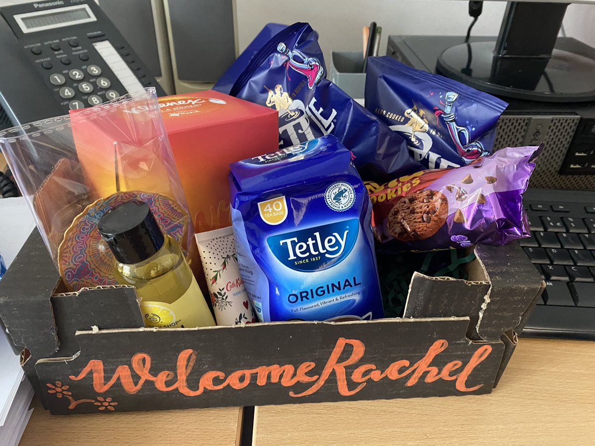 enrichment_rb's tweet photo. When you arrive at your new school and desk, to find your predecessor has left you a lovely welcome gift! #kindness #newAHT https://t.co/q8Q9TGM7Gn