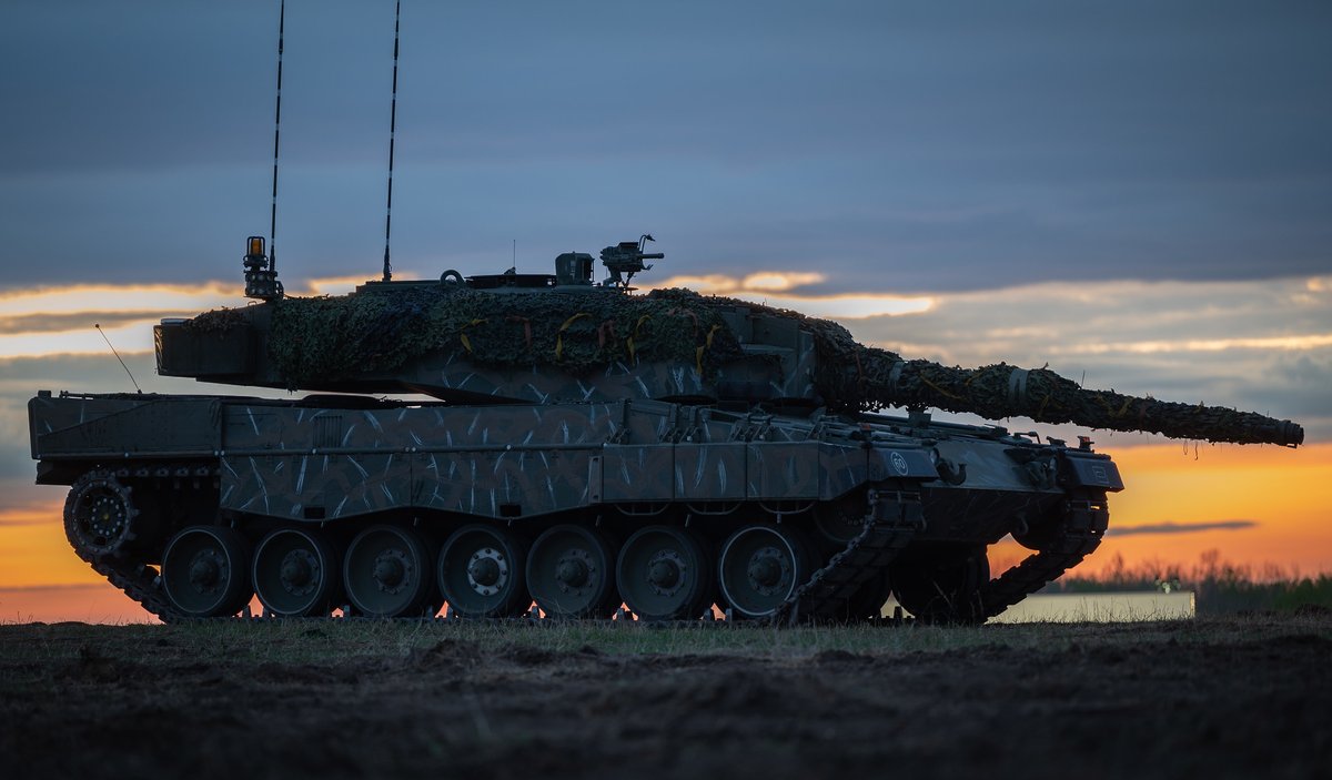 ForcesCanada's tweet photo. Saviez-vous que l’#ExMapleResolve existe depuis 17 ans? La 1re édition, en 2006, visait à former les forces opérationnelles déployées en Afghanistan. Voici quelques-unes de nos photos préférées au fil des ans.

Points bonis 💯 : Quel était le nom de cet exercice à l’origine? https://t.co/dpGzwJT7GS