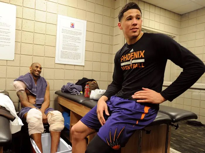 AndrewLeezus's tweet photo. Devin Booker has gotten love from so many legends of the game. 

Book is 1 of 1. https://t.co/tMi8ZuaINr