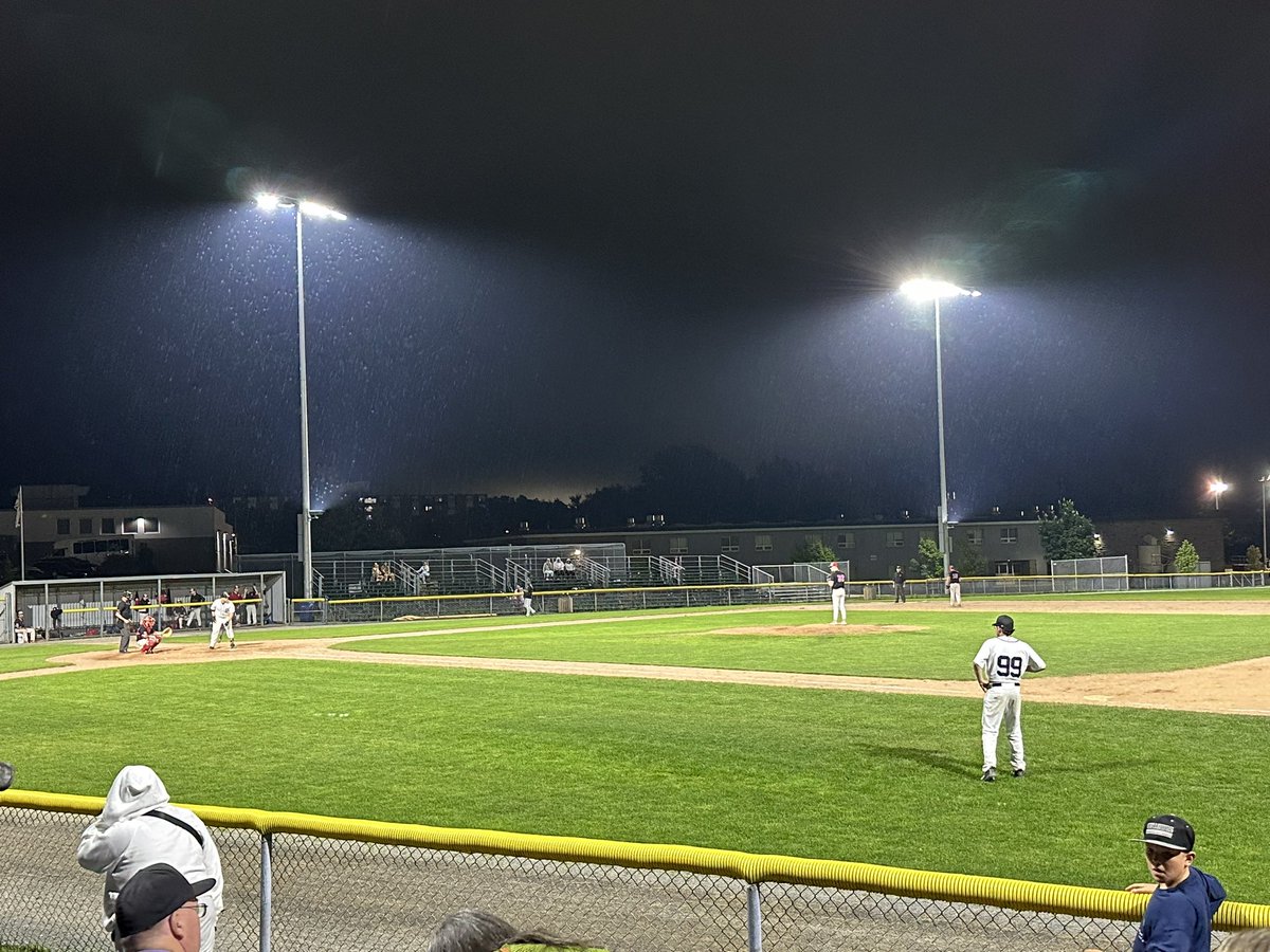 PostGrantCore's tweet photo. As part of my recent dive into the world of Baseball, I decided to go watch the local men’s league (Nova Scotia Senior Baseball League).

Had an absolutely incredible time watching live ball only about a 15min walk from my house. If you’re a mutual in NS I highly recommend https://t.co/8KhNUdHhL9