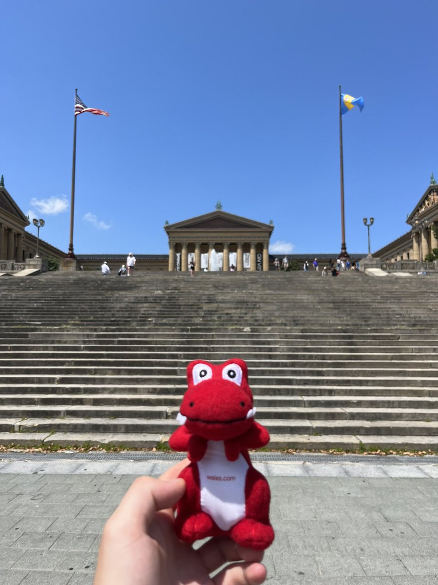 WalesinNA's tweet photo. Su’mae / Hello, the City of Brotherly Love 👋❤️🏴󠁧󠁢󠁷󠁬󠁳󠁿🐉🥊😋

Keep on the lookout for us and @visitwales at the pre-game activation site outside Subaru Park 👀

There’ll be raffles, dragons and more that you can experience starting at 5:30 PM EST 😃 https://t.co/eJdgBkFcw1