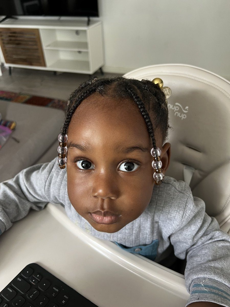 lazymom_b's tweet photo. I can never take portrait pictures of myself because,”insecure”🤣 but you,you’ll shine my baby❤️ https://t.co/ETYZ0gH6h8