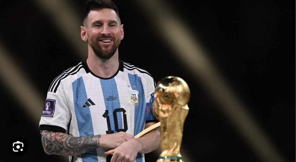 Loguito6's tweet photo. Like et RT si pour toi aussi Messi est le GOAT https://t.co/2y9KEA3ZtS