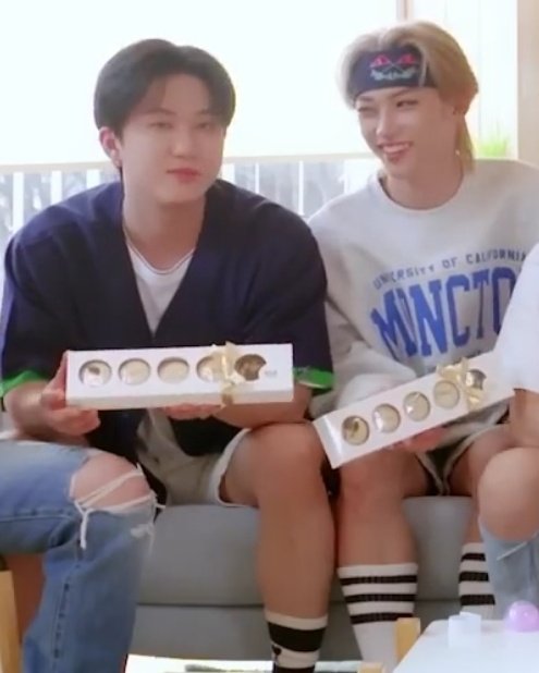 changlixtagram's tweet photo. Changbin 🤝 felix 
#changlix #felix #changbin #straykids 
#필창 https://t.co/191xVpRlQj