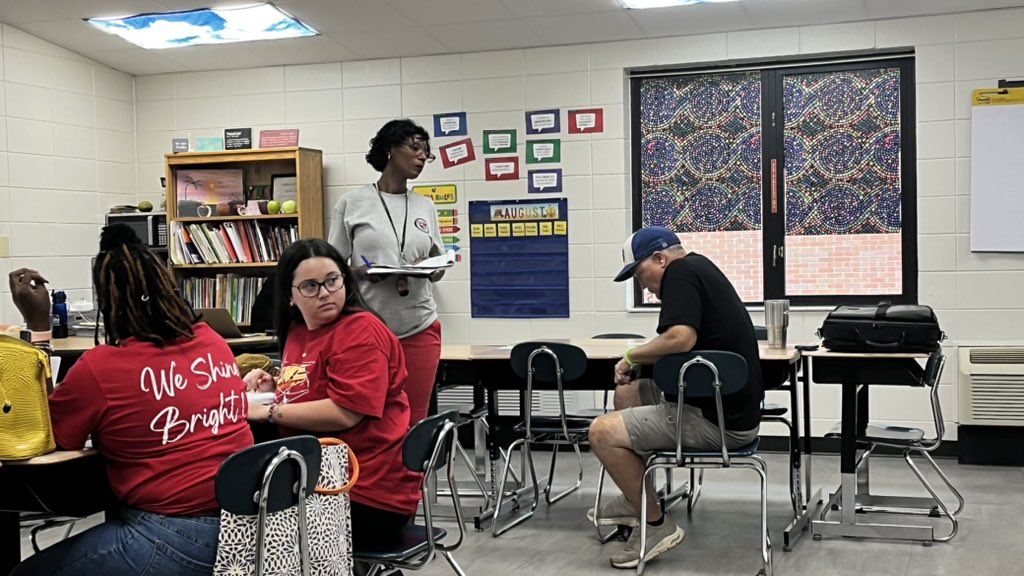 FLE_Explorers's tweet image. ✨One of FLE’s finest shared today during our District PLC for 4th Grade Mathematics! Great job Ms.Tyson!! #DreamBelieveAchieve