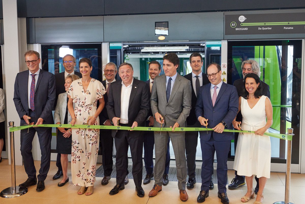 AlstomCanada's tweet photo. What a joy to bring the @LaCDPQ’s @REMgrandmtl to life with our partners and @JustinTrudeau @francoislegault and @Val_Plante! Alstom provides trains and a 100% automatic and driverless system that will revolutionise mobility in #Montreal! Bravo #TeamAlstom! https://t.co/kfoBjTiQHa