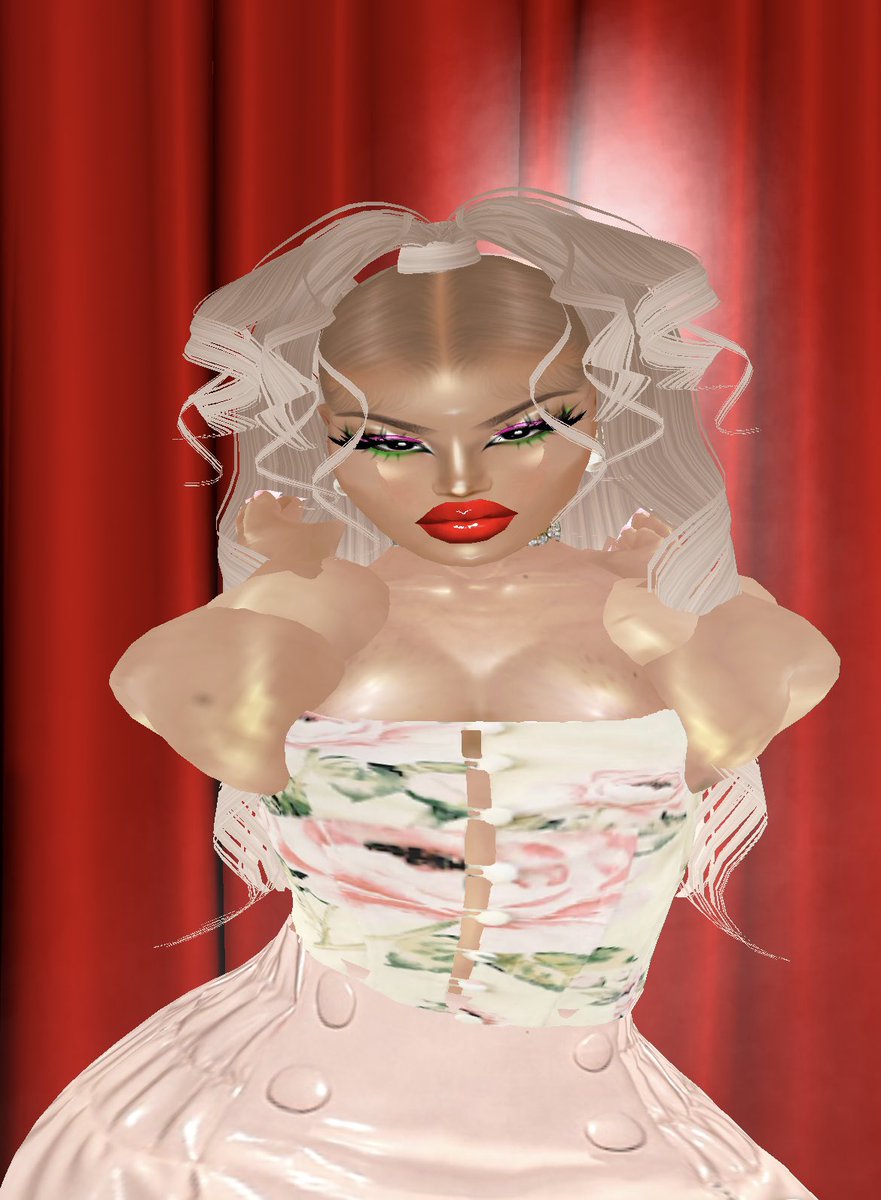 SmidgeDaBuse's tweet photo. I’m living my pretty girl fanTEAsee on tonight’s carpet for the premiere of Season 6 of #DextersDragRace 💗 Call it what you want, but what it is NOT is CHEAP mami! ‼️ I’m making it WERK. 🥰 #MakeItWerk #Slay https://t.co/FtnfACl3aC