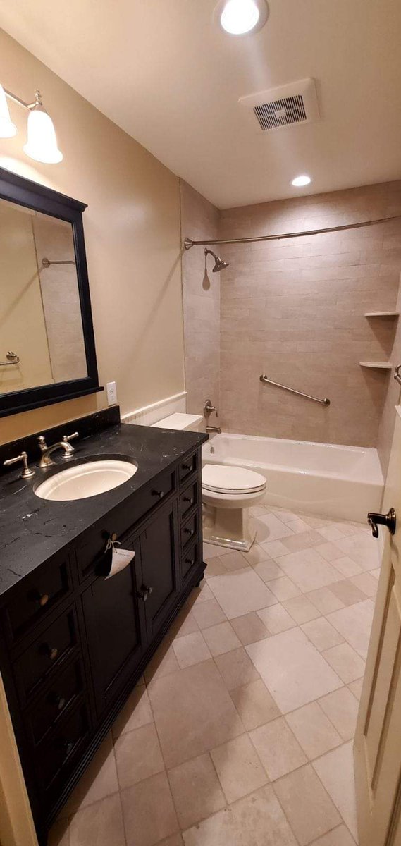 MUNZ_WE_BUILD's tweet photo. BATHROOM REMODEL
#munzconstruction
#munzdesignbuilds
#munzbathrooms https://t.co/ZpF94Ijjcl