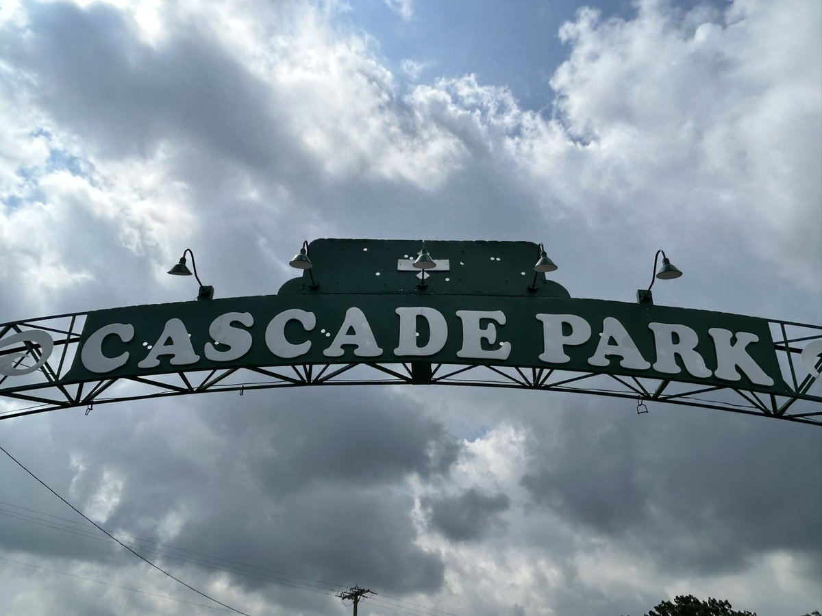 TyMullins's tweet photo. Second park, Cascade Park. Now a local park, but previously amusement park. Still has the nice carousel building 🎠 https://t.co/PrvZJTOjU2