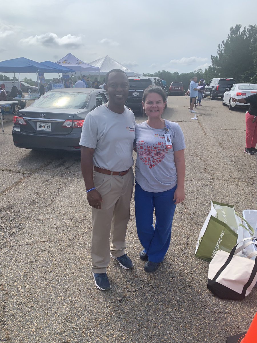 MaconOccMed's tweet photo. MOM and Piedmont Urgent Care are glad to partner w/ @PiedmontMidGA to give away school supplies at the @BibbPBIS Back to School Bash! We’re truly grateful for the opportunity to give back to our community! We are #Built4Bibb @BibbSchools #MOMCares https://t.co/z7GLuLMMxX