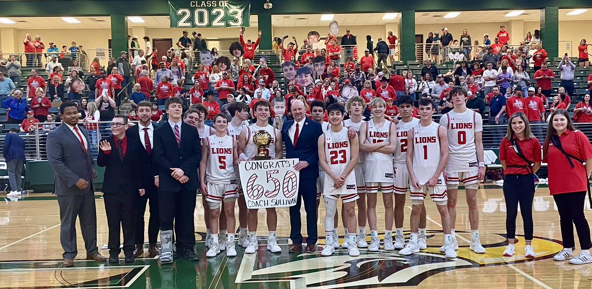 ponderisdlions's tweet photo. Ponder Top Moment # 7
Both our basketball teams made impressive playoff runs this past year. Coach Sullivan earned his 650th win as well! This next season is going to be even better! Canβt wait to see the Lions back on the court and in the classroom! #PonderProud https://t.co/9VIMlvR5Qv