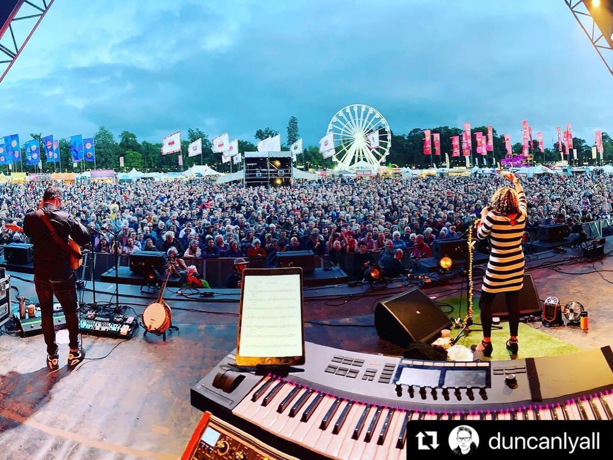katerusby's tweet photo. OH MY! What a fabulously, stunningly, beautiful thing @WOMADfestival is❤️
Audience, view, volunteers, crew, staff, food, oh my what a gorgeous gig. I’ve wanted to come play for you for all my 31 years touring and finally, dream come true 🙏 &amp; 🙏 to Eddie @ Splendid Events ❤️🎪🌟 https://t.co/FEvfmAVUAA