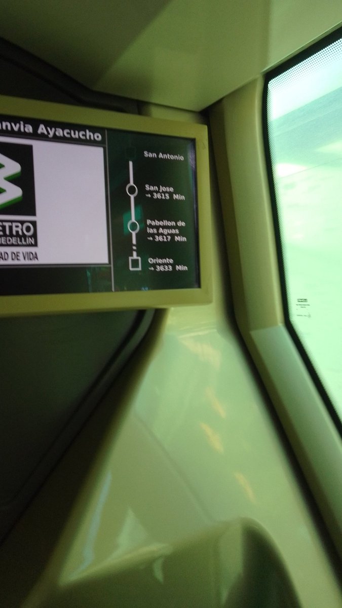 andygutie211's tweet photo. Tío @metrodemedellin adoro saludarte, pero esta vez estoy asustado porque no nos demoramos todo eso en recorrer toda la línea T-A 🤣🤣Gracias por hacer de nuestra movilidad algo inolvidable tode cada día ☺️☺️ https://t.co/FHtAFC9iWX