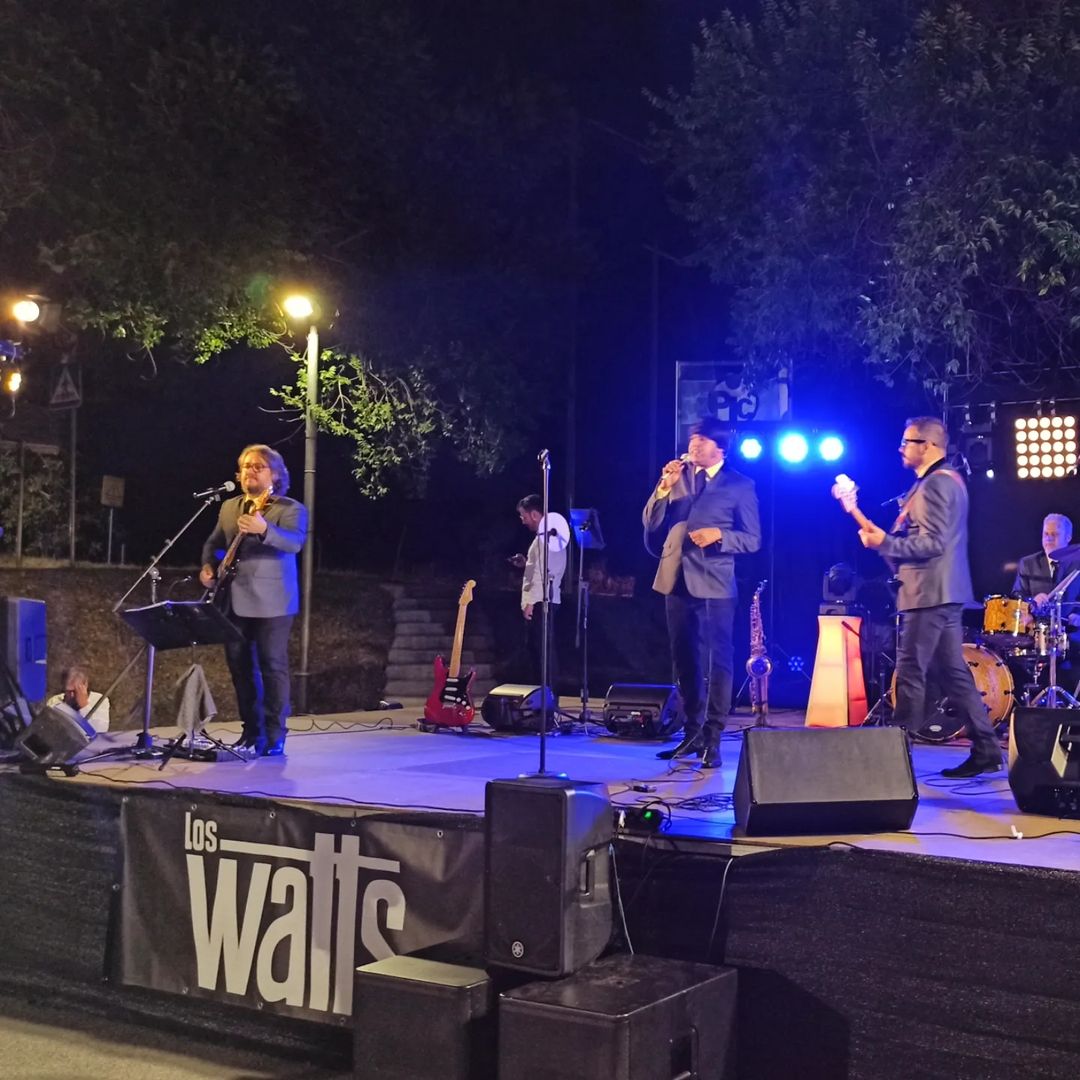 llicamunt's tweet photo. Avui l'Associació de Jubilats i Pensionistes de Palaudàries celebra la 'Festa d'Estiu' amb una demostració del ball en línia que practiquen durant l'any al Casal de la Gent Gran de Palaudàries https://t.co/PXJFHRRdid