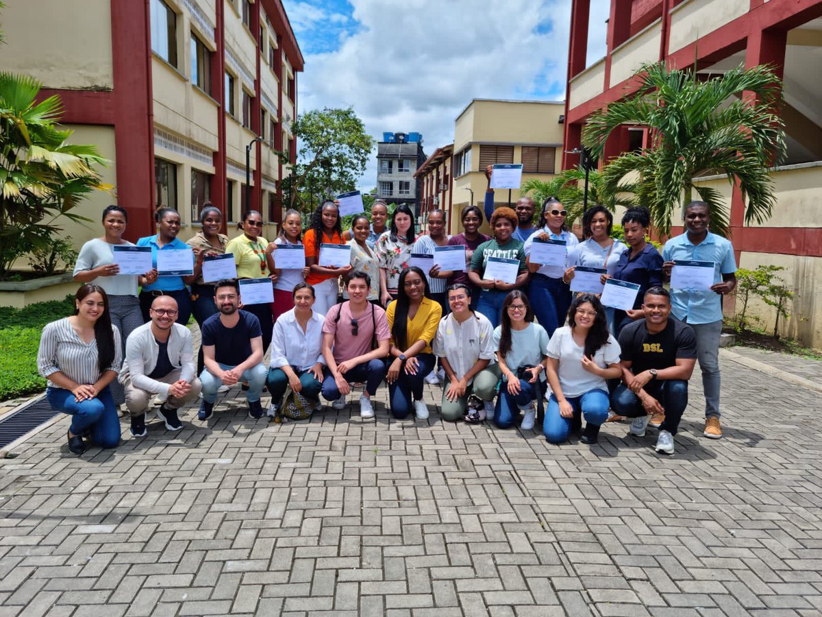 ZulmaCucunuba's tweet photo. Terminamos una semana de entrenamiento @Epiverse_TRACE en Ciencia de Datos en Salud en #R a Secretaría de Salud Departamental de Chocó y Municipal de Quibdó y profesores de @UTCH_ 
 
Hermosa experiencia. 
¡Muchas gracias!

@MedicinaPUJ @MediUniandes 
Con apoyo de @INSColombia https://t.co/dIXyy3Dclp