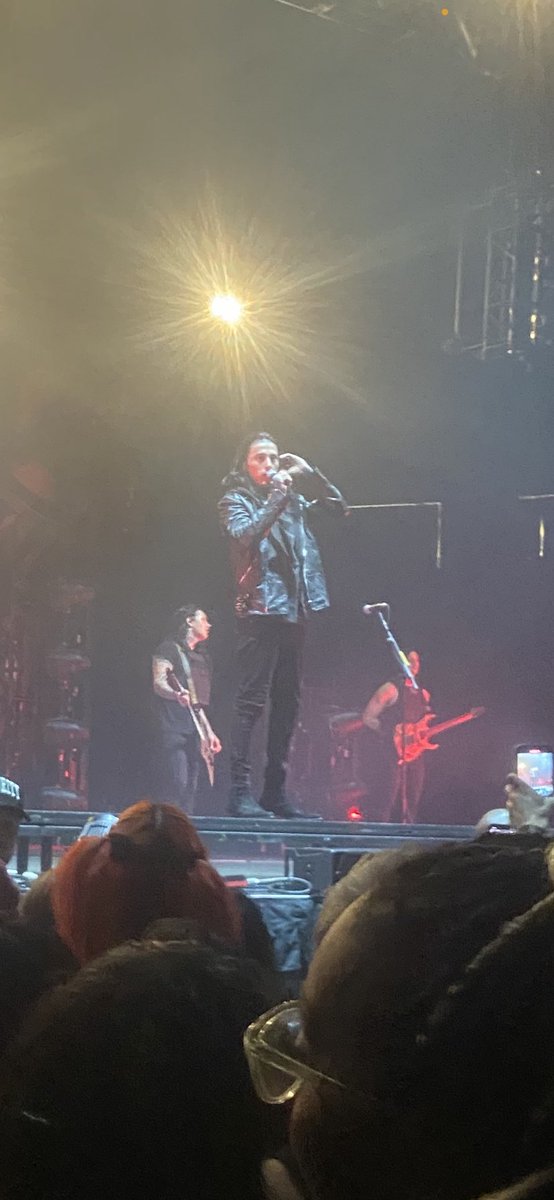 95Avs01's tweet photo. @RonnieRadke Pleaseeeeee come back to Detroit/SW Ontario soon 
Pic-rockzilla Hamilton 2022 https://t.co/Y3KjKQwcqQ