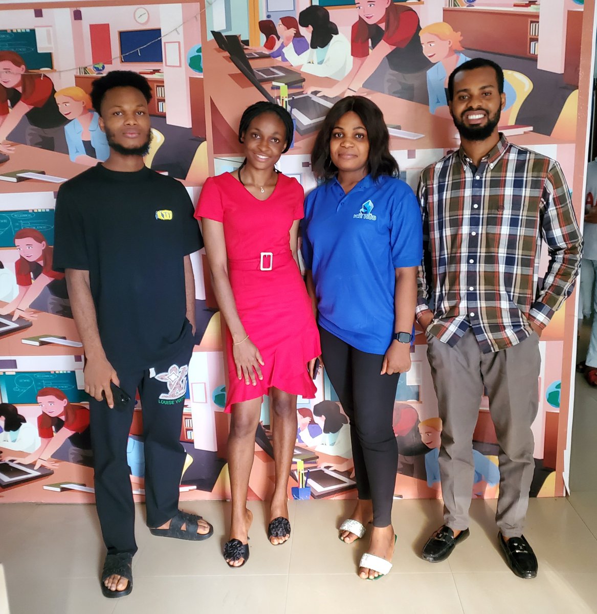 ICEHub_Africa's tweet image. Winding down the week, it was a fun filled weekend. Learning and having fun at the same time.
@icehub we breed Happy programmers....
Thank you @Favour for the outstanding presentation.
#growth #Tech #progra