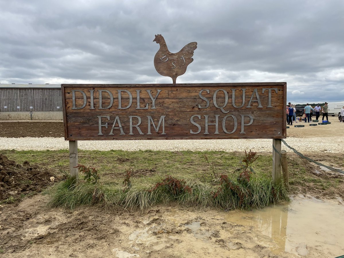 LenhamEmma's tweet photo. Great Surprise day out!!  @DiddlySquatFarm @gerald❤️ @chippingnorton https://t.co/eQS14EwPeh