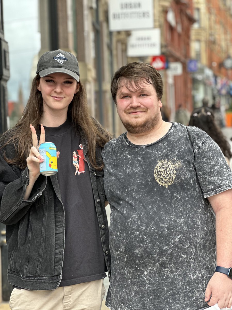 Fluky96's tweet photo. @F1NN5TER  Was amazing meeting you, apologies for interrupting your afternoon with Ashley but appreciate you stopping for a picture ❤️ https://t.co/e3g6xCvxwY