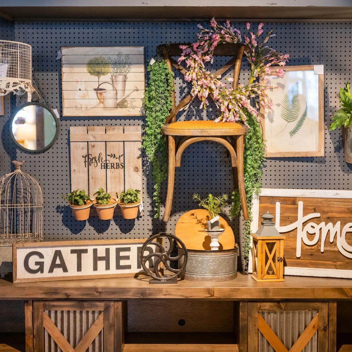 Good customer service goes a long way in making your shopping experience stress-free and enjoyable. At Thornhill Home, we pride ourselves on providing excellent customer service every step of the way. #CustomerServiceMatters #ThornhillHome #ShopLocalSmyrna