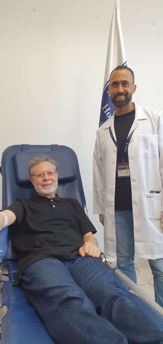 zhumc_lb's tweet photo. ((وَمَنْ أَحْيَاهَا فَكَأَنَّمَا أَحْيَا النَّاسَ جَمِيعاً)) صدق الله العلي العظيم
في أجواء ذكرى عاشوراء، شارك بنك الدم في مستشفى الزهراء- مركز طبي جامعي بحملتي تبرع للدم: الأولى من تنظيم بلدية الغبيري بالتنسيق مع جمعية عطاء بلا مقابل، والثانية من تنظيم مركز #النقاء الطبي. https://t.co/GUSU24k3T3