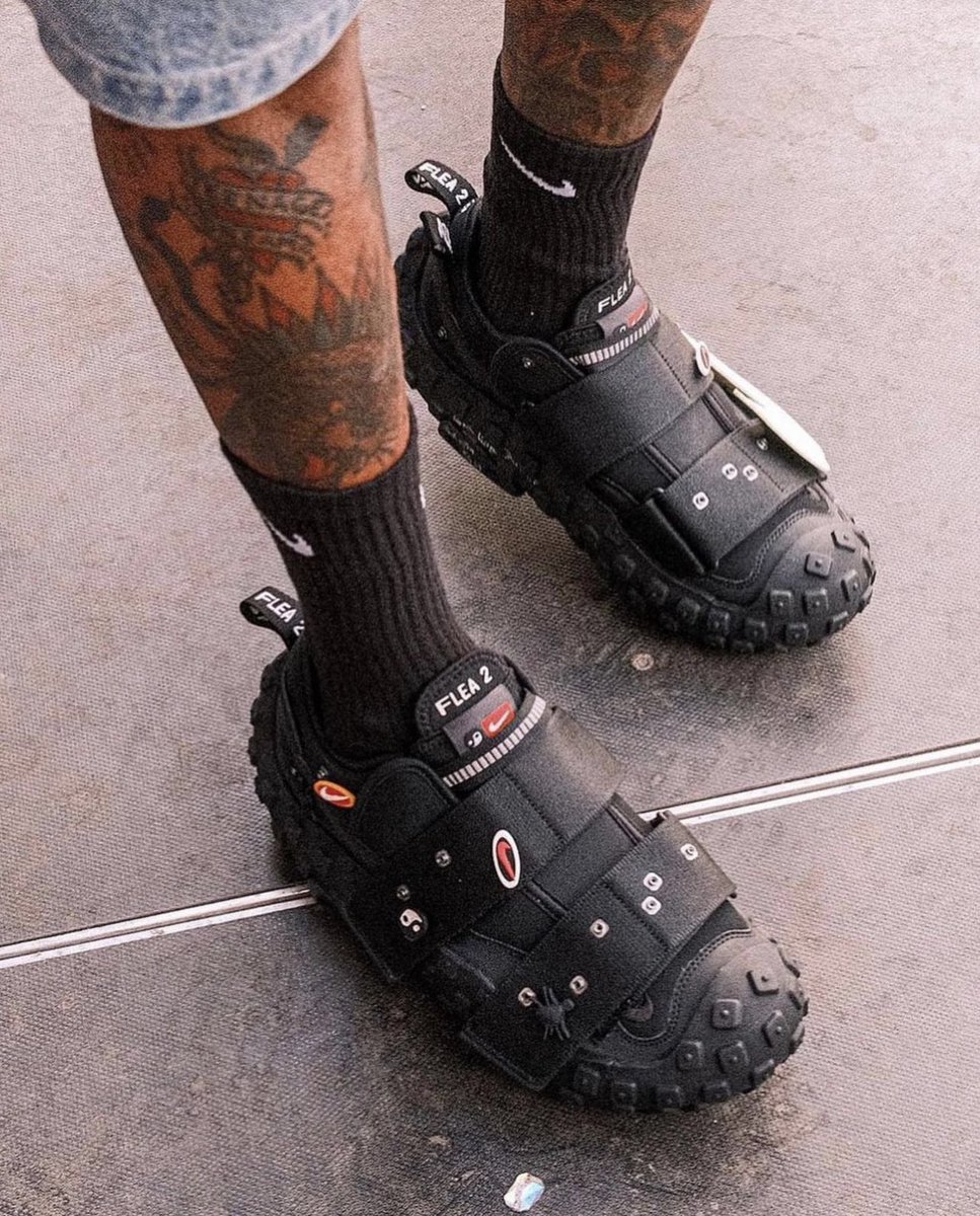StreetFashion01's tweet photo. FIRST LOOK: Nike x Cactus Plant Flea Market “Flea 2”!🖤 https://t.co/i291kwxhMX
