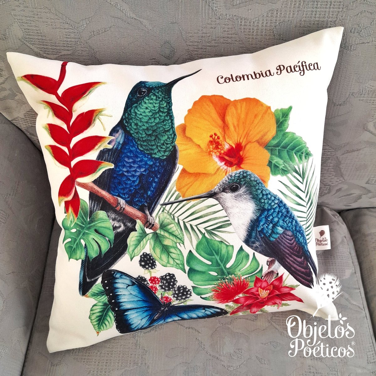 OPoeticos's tweet photo. Si te interesa sorprender a esa persona amante de la #naturaleza y los #colores, en @OPoeticos  encontrarás muchas opciones #mugs #cojines #cartucheras #monederos y más...
Enviamos a todo el país✈️ Ilustraciones hechas a mano con lápices de color✍️ https://t.co/IaMFvIgl92
