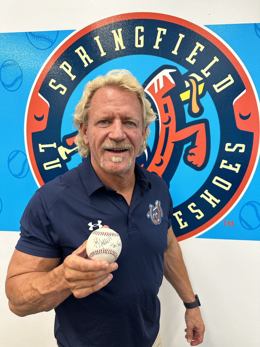 ‘Shoes Co-Owner and @AEW’s Jeff Jarrett just signed this baseball, and the best part is, one of you will win it! Simply RETWEET this tweet and FOLLOW us to be entered to win this signed baseball! We’ll pick a winner on Monday!