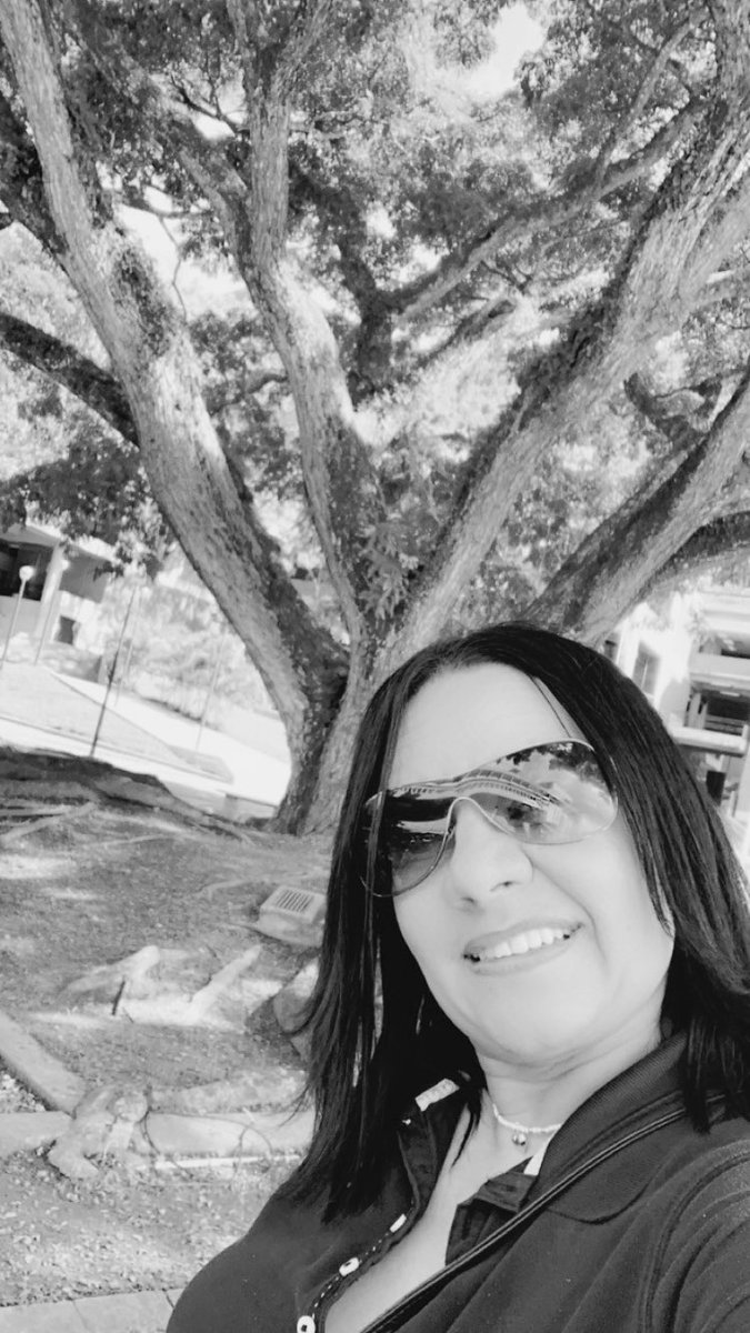 Ninoskarobsiss's tweet photo. #MiFotoBang

#FelizViernesATodos  ♥️

“ El mejor lienzo de una mujer es combinar una sonrisa con la naturaleza”. https://t.co/223Rvfzeyo