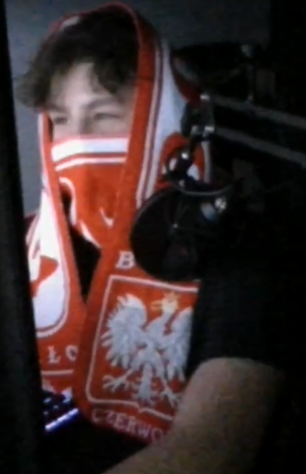 Pozdrawiam bandyte w szaliku! @GR3YSUU