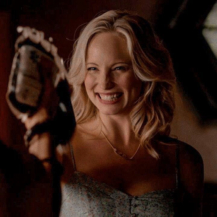 annysvg's tweet photo. 🏆| TOP GATAS DO UNIVERSO DE THE VAMPIRE DIARIES (TVDU)

01. 🥇Caroline Salvatore (3463 votos • 49,2%) https://t.co/n6QV7iNtEA