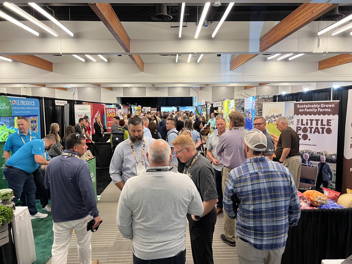IntFreshProduce's tweet image. The Expo Floor is buzzing with excitement! #FSC2023