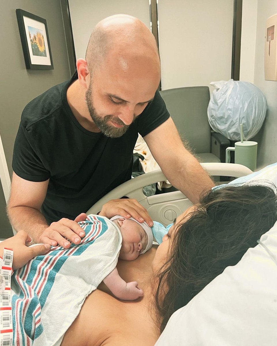 MrFarmahini's tweet photo. Major Congrats to my podcast bud @KishaT and the Professor for having a safe and healthy baby! Welcome Kira!!!! https://t.co/ViADix5ShQ