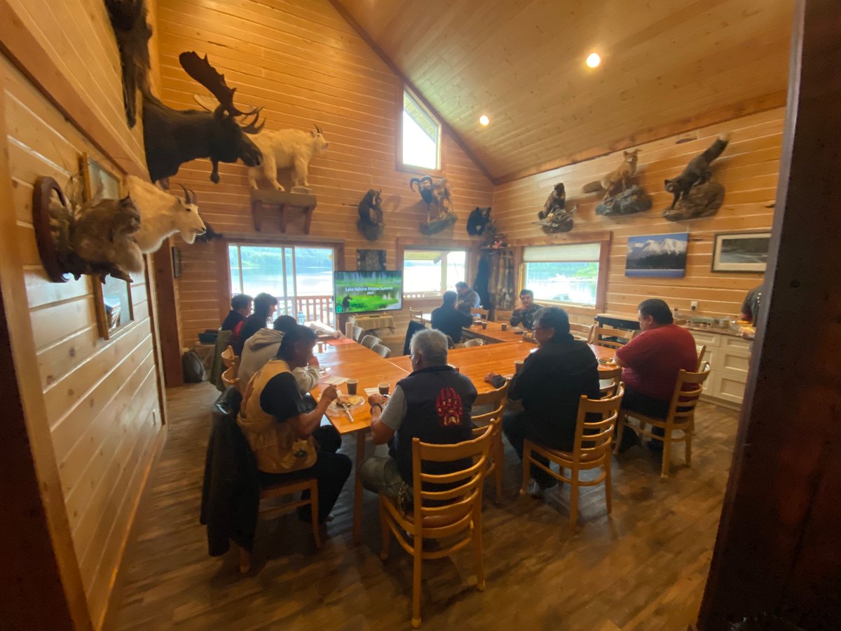 The recipe for growing moose populations while promoting reconciliation is best prepared in a room full of Indigenous and Local Knowledge holders 🙏🏼 #LakeBabine