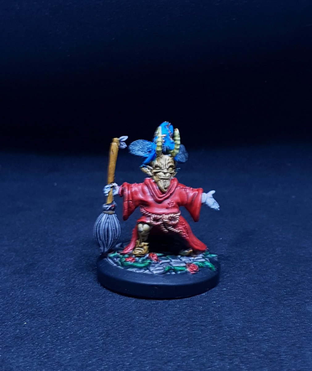 Une fig de plus pour blackrose wars, faute de jouer on va essayer de peindre et essayer d'avancer sur la sator box